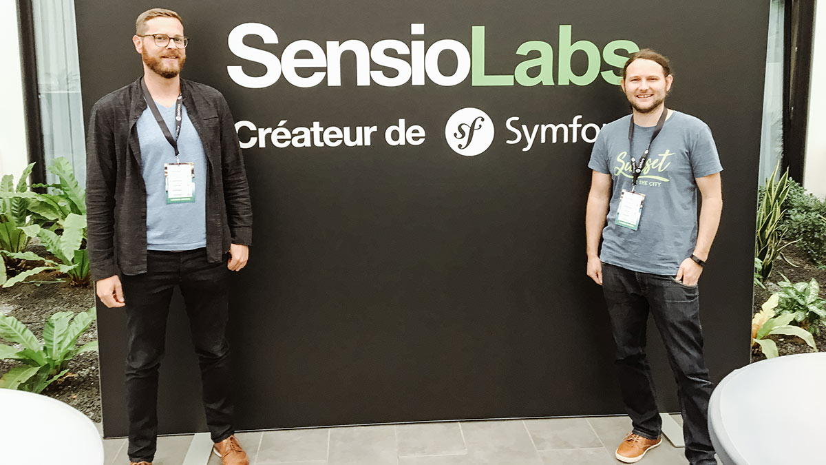 SymfonyLive 2019: Matthias und Denis am Eingang